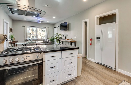 Sylvan Hills House | World Cup HQ Near Stadium, 1 Mi to Beltline Access