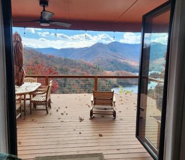 Tuckasegee House | WOW Modern NC Cabin Stunning Mountain and Lake View 2 NIGHT MIN STAY