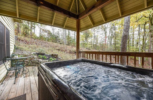Caton Ski Chalet | Wren Cottage; private & peaceful. Gatlinburg, Pigeon Forge