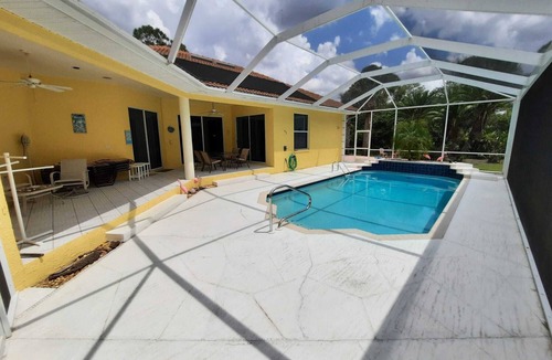 Joel Villa | Wunderschöne Villa auf Einem Über 6.000 qm Grundstück