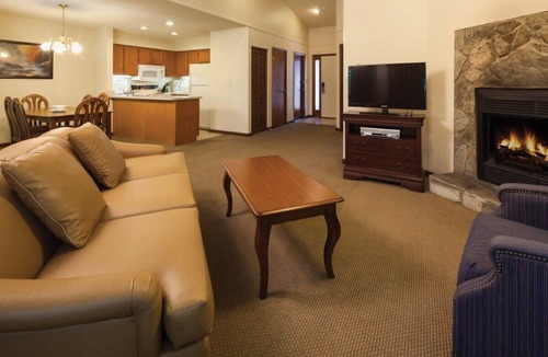 Lake Lure Condo | Wyndham Fairfield Mountain |1BR/1BA King Bed Suite