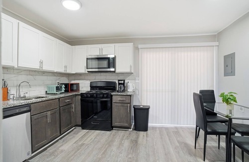 Forest Park Apartment | Wyndham Hills Retreat | Stylish & Serene Stay