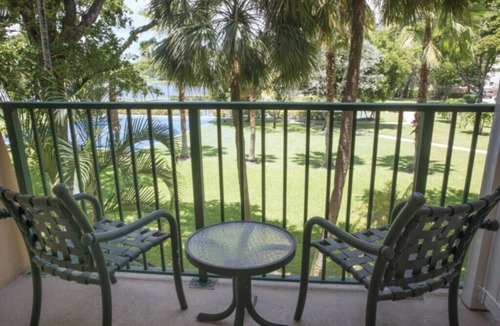 Survey Creek Apartment | Wyndham Palm-Aire - Studio