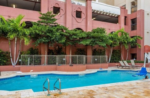 Pompano Beach Apartment | Wyndham Sea Gardens - Studio Condo