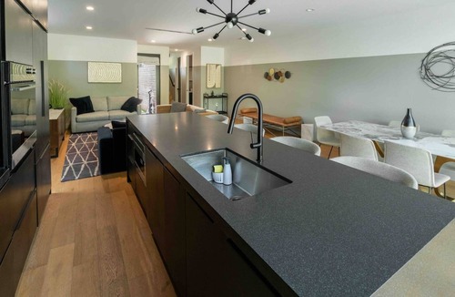 Buena Vista House | Wynwood/Design District TH w/heated Pool
