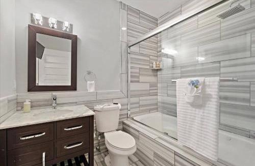 Olde Kensington Apartment | XL Studio - Premier Studio with Gym Access