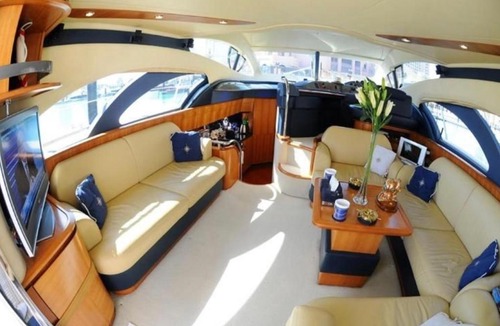 Downtown Miami Boat Rental | Yachtime Luxury Yachts AZIMUT 50 2010