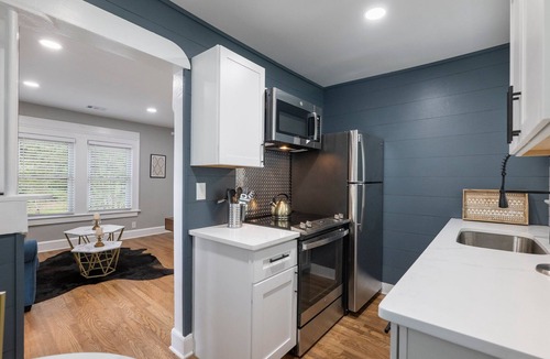 Sylvan Hills Apartment | Your Atlanta Home Base: Modern, Central & Minutes from Everything