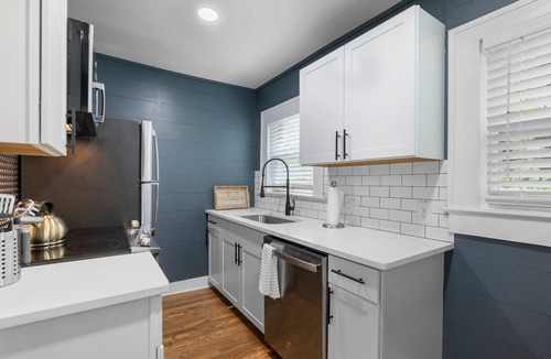 Sylvan Hills Apartment | Your Atlanta Home Base: Modern, Central & Minutes from Everything