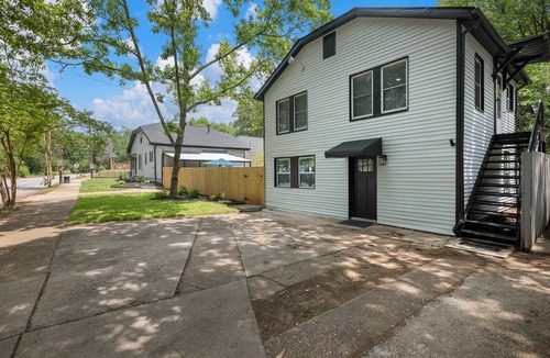 Sylvan Hills Apartment | Your Atlanta Home Base: Modern, Central & Minutes from Everything