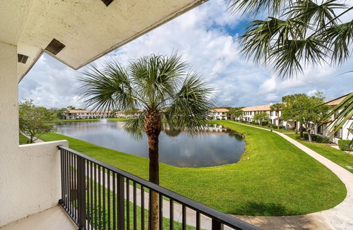 Delray Beach Apartment | Your Delray Beach Oasis: Lakeview