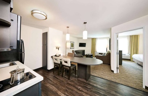 Baymeadows House | Your Home in Jacksonville! Pet-friendly Suite with Full Kitchen! Parking Onsite!