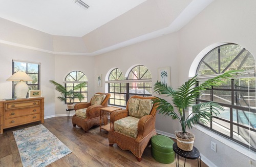 Crystal River House | Your Manatee and Scalloping Adventure Retreat in Crystal River