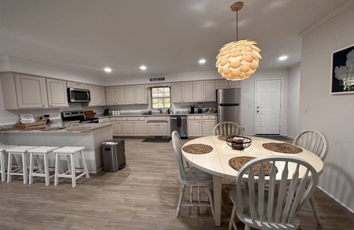 Converse House | "Your Next STAY"nClean, private, and convenient upstate home near I-85!