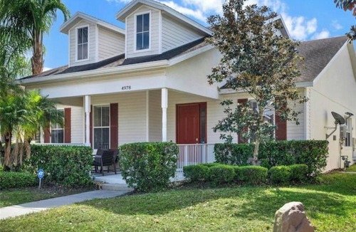 Trafalgar Village House | Your paradise in Orlando: House with a Private Pool