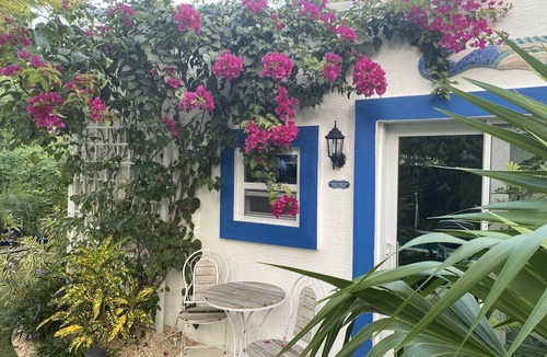 Parker Ridge Cottage | Your Private Tropical Oasis