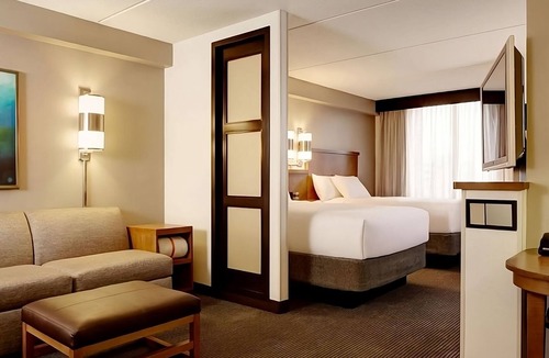 Gwinnett Place Hotel | Your Relaxing Getaway 4 Pet Friendly Units! Close to McDaniel Farm Park!