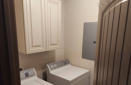 Lilburn House | Your Stone Mountain Retreat!