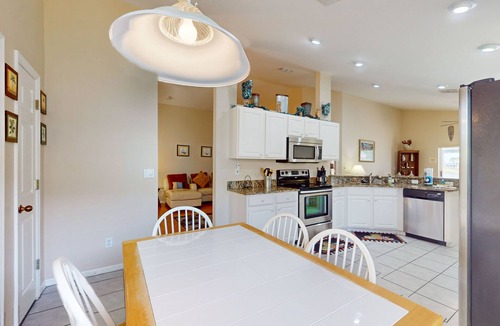 Beachwalk Isles House | Your Sunshine Sanctuary Awaits in Fort Myers!