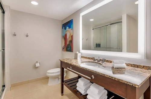 Florida Central Atlantic Coast Hotel | Your Ultimate Orlando Experience! Outdoor Swimming Pool, Full Kitchen!