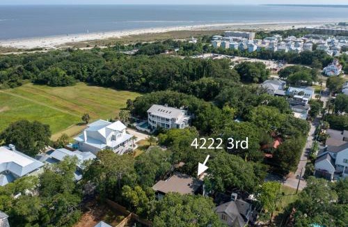 East Beach House | Zen-N-Sea - 4222 Third St