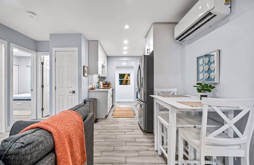 Riverside Park House | Zen Retreat - Sauna, Pool, Cold Plunge & More!