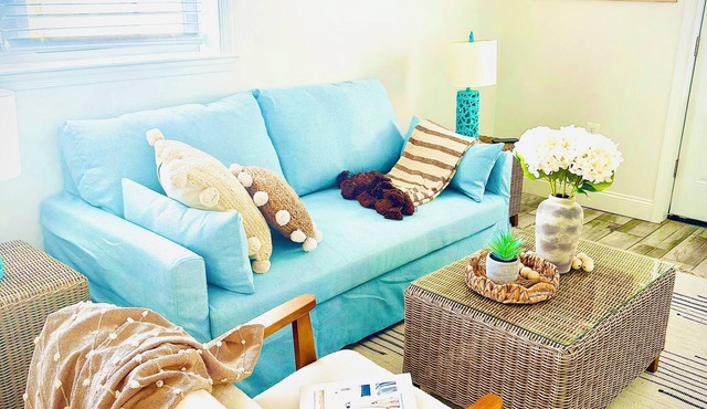1.5 Blocks to the Beach in the center of town. Walk everywhere! New Listing!