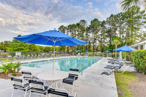1 Mi to River! Relaxing Family Home in Bluffton