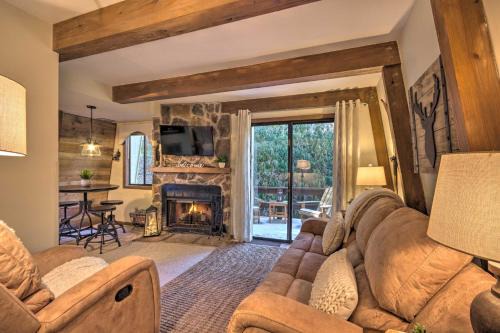 1 Mi to Sugar Mtn Ski Resort: Cozy Couple's Condo