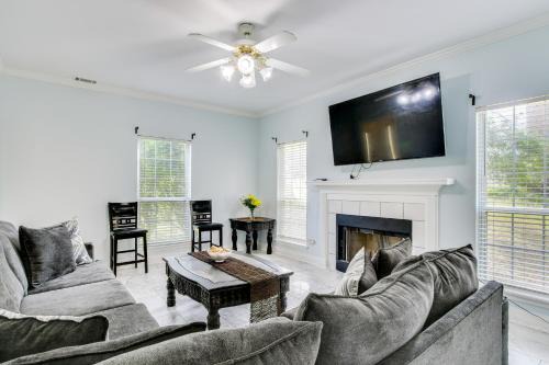10 Mi to Augusta: Georgia Family Home w/Yard