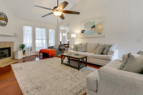 11 Mi to Savannah! Suburban Home w/Spacious Yard