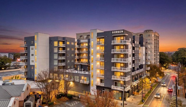1B1B Midtown Apartment Private Balcony, Views, Gym - 1B4