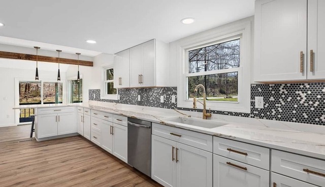 1mi to Downtown |Hot Tub - Fenced Yard - Game Room