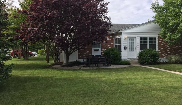 2 Bd 1 ba home close to Beach - now renting for 2026!