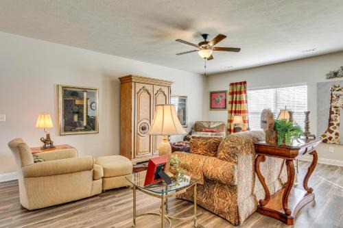2 Mi to Steeplechase Racecourse: Stylish Aiken Gem