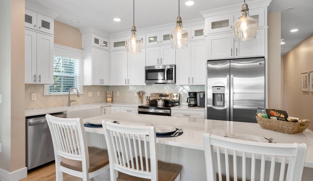 240 Olive Shell Court @ Spanish Wells | Golf Simulator | Private Pool | Modern Amenities