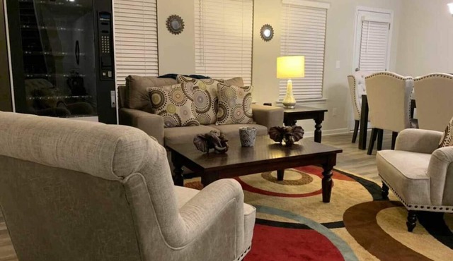 2bdrm ? Hidden GEM < 15 min ?