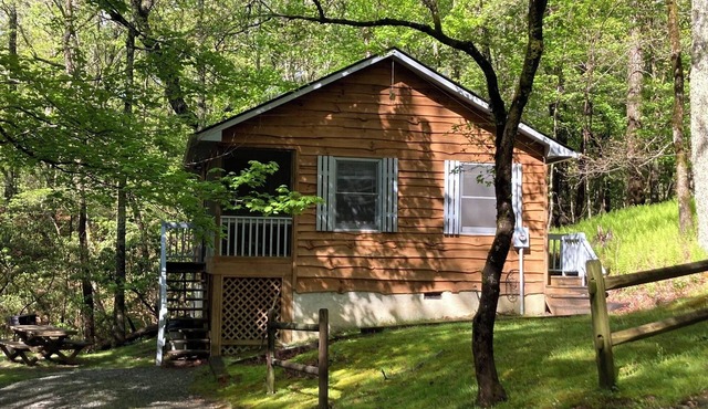 2BR Hickory Hideaway