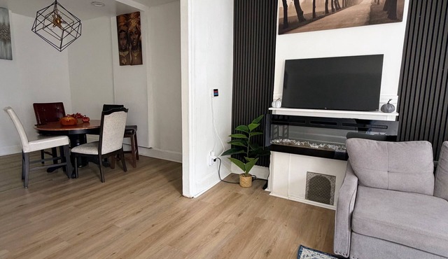 2BR Near Philly Zoo, Art Museum & Center City