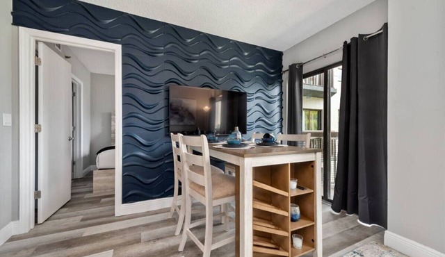 2BR Suite at The Enclave—Near Universal