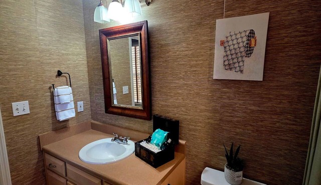 3-bedroom house in awesome Albany with cool AC for relaxing stay