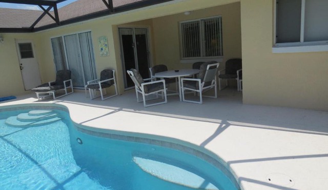 3 Bedroom Standard Davenport Home FL 33897
