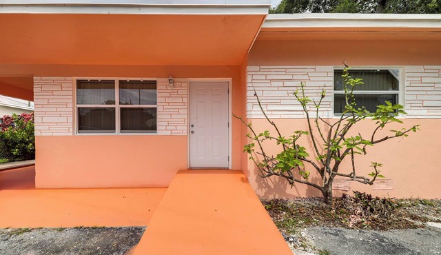 3 Mi to Dania Beach Pier: Convenient Apartment!