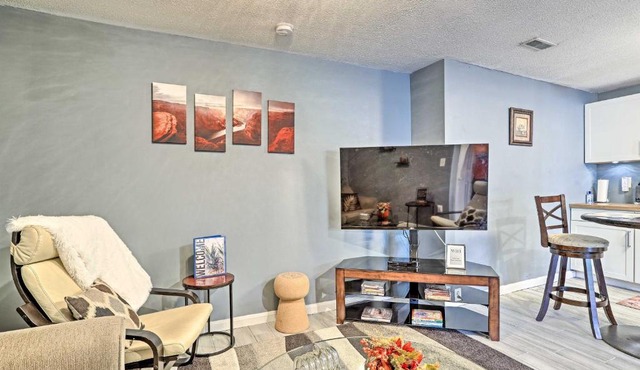 32 Mi to DC: Lower-Level Woodbridge Apt w/Patio!