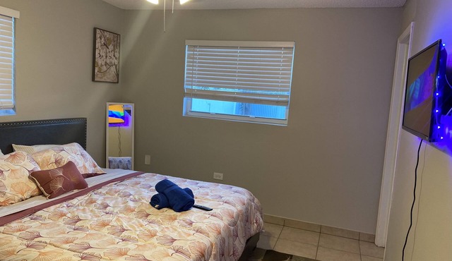 4/2 Home w/pool Near Casino/Beach