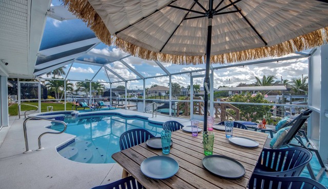 4 Bdrm, Bright and Spacious! 21 reviews,Villa 20