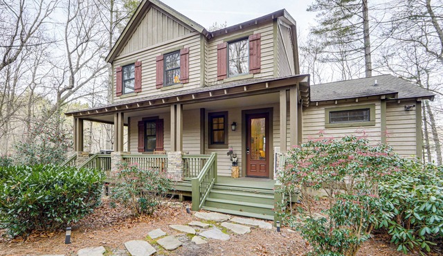 4 Mi to Bear Creek Lake! Serene Escape w/Deck