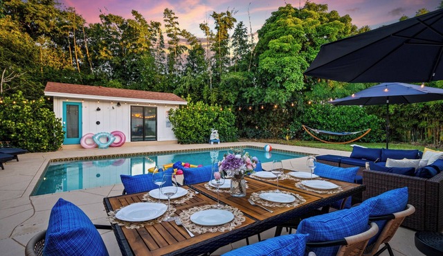 4BR Private Family Pool Getaway Near Beaches & Downtown