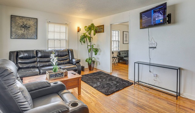 5 Mi to Downtown & Red Mtn Park! Cozy Family Home