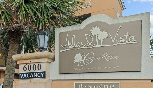 5-Star Gorgeous Spacious 3 Bed/3 Bath Oceanfront Condo AMAZING SUMMER DEALS!